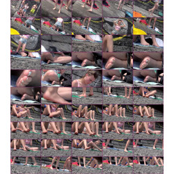 At Beach Candids 371A | 2 Women, Toe Spread & Raised Soles