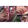 FEET CANDIDS CAFE | 241 | WOMAN TOURIST ENGAGED TOES_UNDER_SCRUNCH_SPREAD_BIGUP_POINT_SHAKE THONG_SANDALS FACE CLOSE UPS