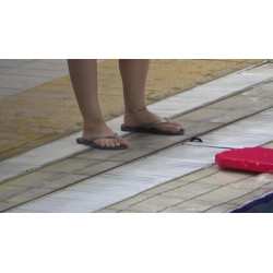 FREE PREVIEW | AT POOL 04 FEET CANDIDS